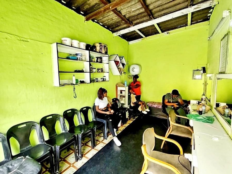 Commercial Property for Sale in Southernwood Eastern Cape